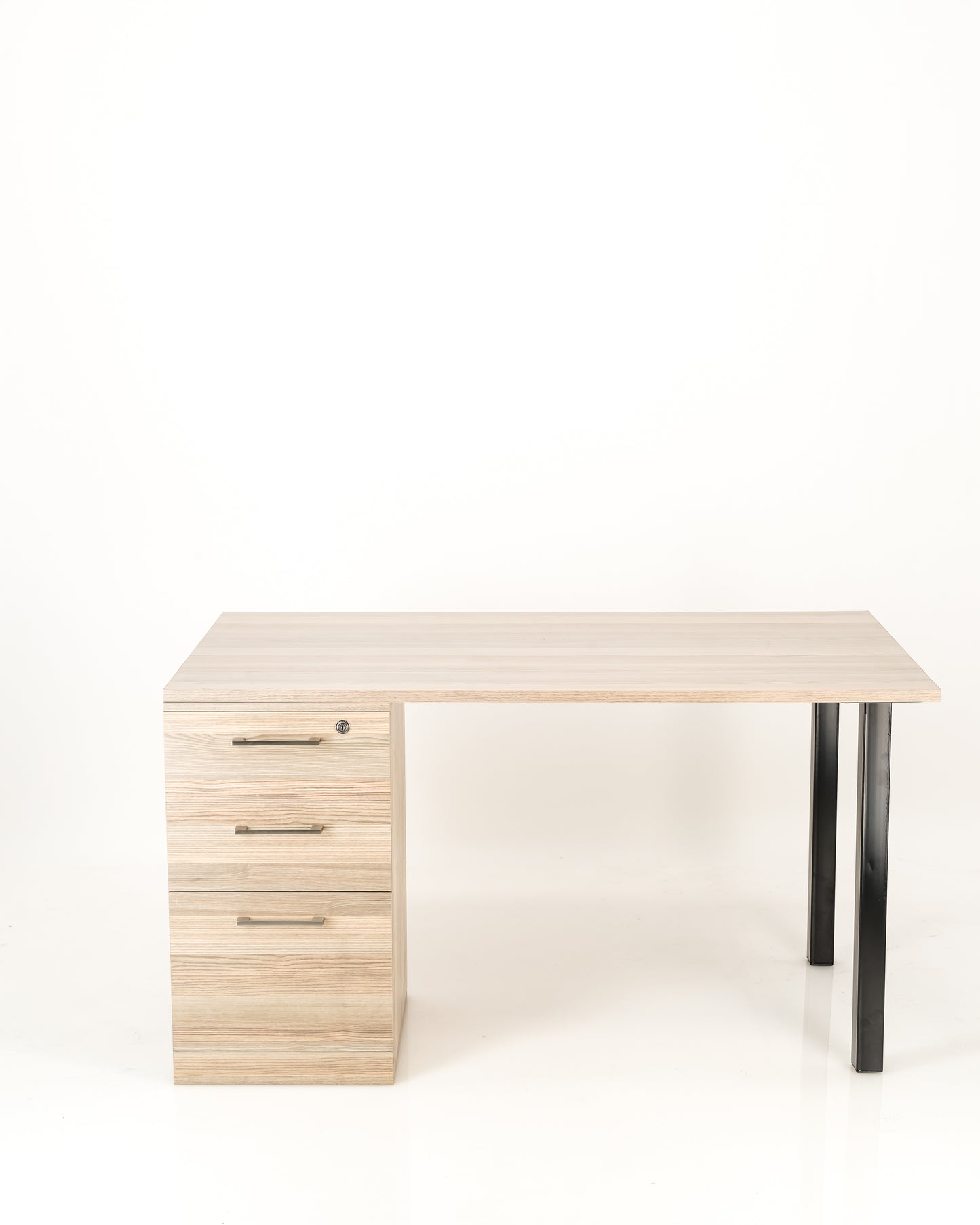 Zeta Desk & Pedestal